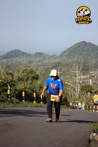 Race photo from Kelud Vertical Challenge 2024