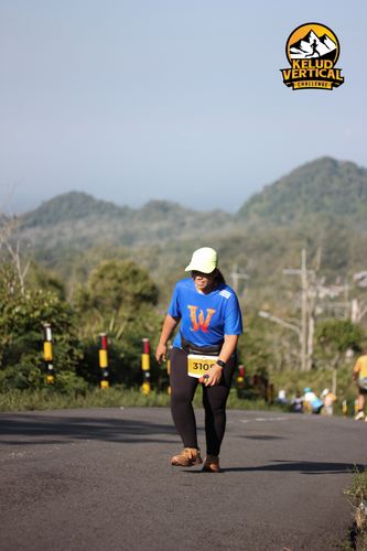 Race photo from Kelud Vertical Challenge 2024