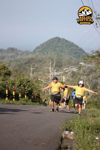Race photo from Kelud Vertical Challenge 2024