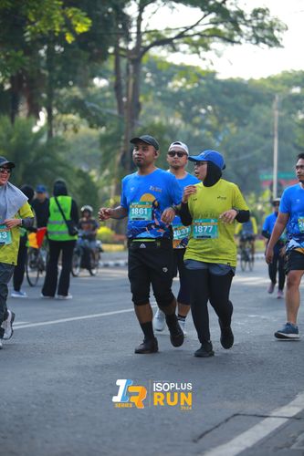 Race photo from Isoplus Run 2024 Surabaya