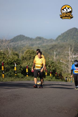 Race photo from Kelud Vertical Challenge 2024