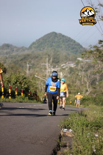 Race photo from Kelud Vertical Challenge 2024