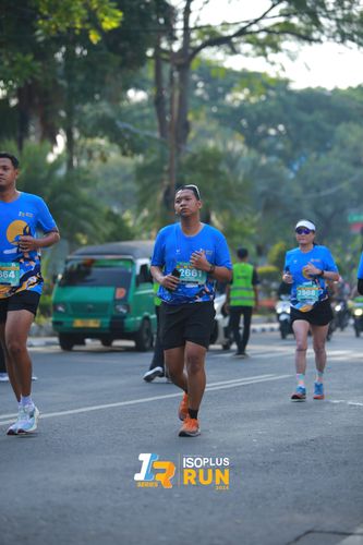 Race photo from Isoplus Run 2024 Surabaya