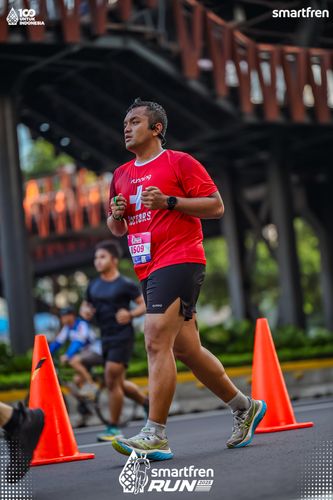 Race photo from Smartfren Run 2025 