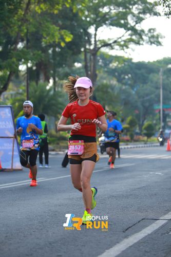 Race photo from Isoplus Run 2024 Surabaya