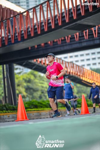 Race photo from Smartfren Run 2025 