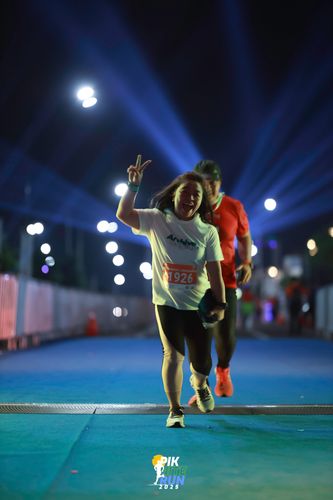 Race photo from PIK NITE RUN 2025