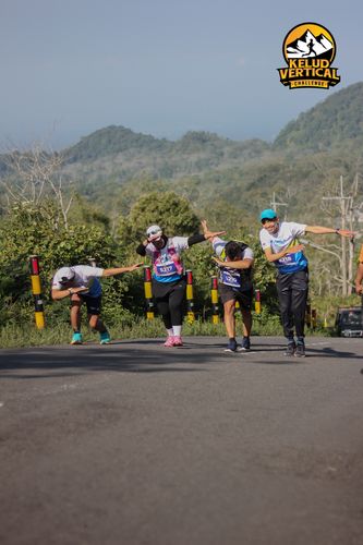 Race photo from Kelud Vertical Challenge 2024