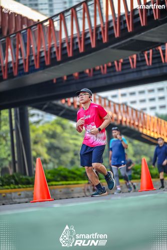 Race photo from Smartfren Run 2025 