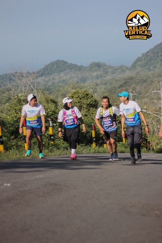Race photo from Kelud Vertical Challenge 2024