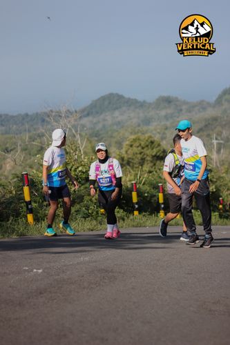 Race photo from Kelud Vertical Challenge 2024