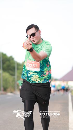 Race photo from Arutmin Borneo Run 2024