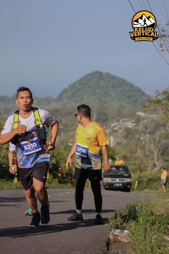 Race photo from Kelud Vertical Challenge 2024