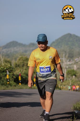 Race photo from Kelud Vertical Challenge 2024
