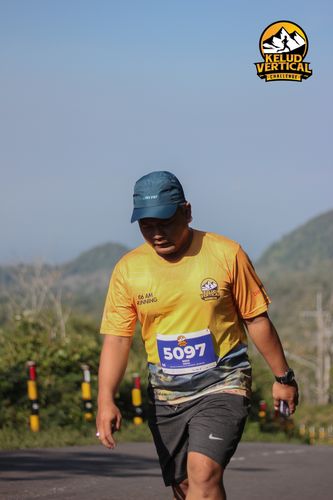 Race photo from Kelud Vertical Challenge 2024