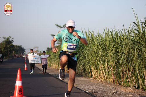 Race photo from Kediri Half Marathon 2024