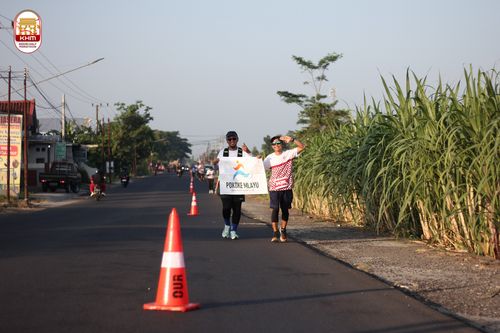 Race photo from Kediri Half Marathon 2024