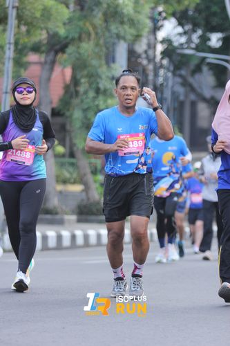 Race photo from Isoplus Run 2024 Surabaya