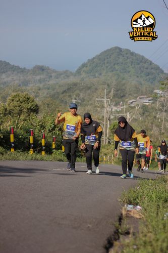 Race photo from Kelud Vertical Challenge 2024