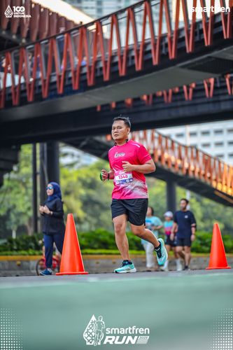 Race photo from Smartfren Run 2025 