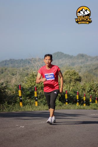 Race photo from Kelud Vertical Challenge 2024