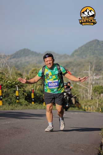 Race photo from Kelud Vertical Challenge 2024