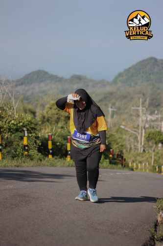 Race photo from Kelud Vertical Challenge 2024