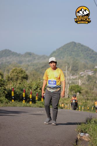 Race photo from Kelud Vertical Challenge 2024