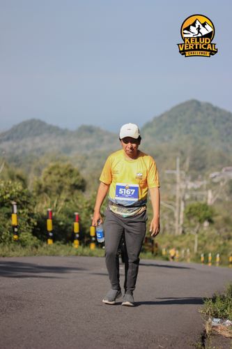 Race photo from Kelud Vertical Challenge 2024