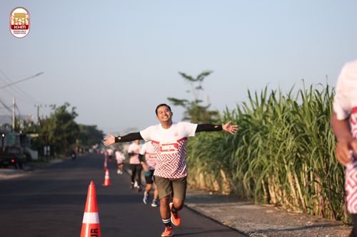 Race photo from Kediri Half Marathon 2024