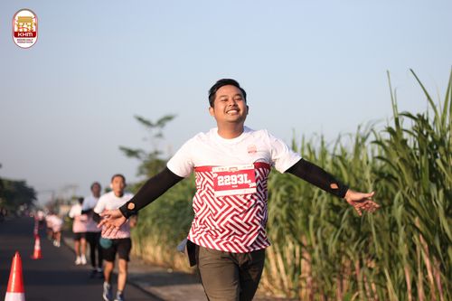 Race photo from Kediri Half Marathon 2024