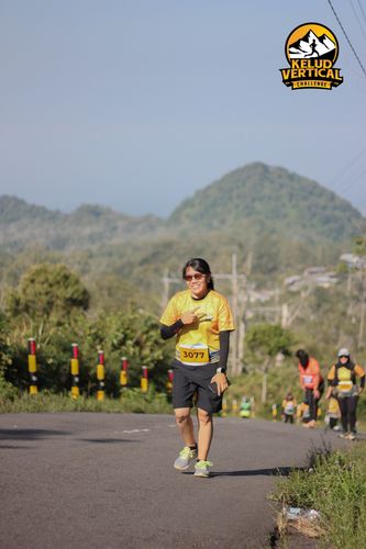 Race photo from Kelud Vertical Challenge 2024