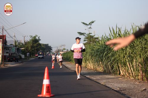 Race photo from Kediri Half Marathon 2024