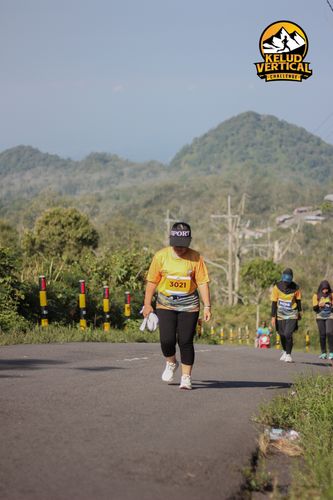 Race photo from Kelud Vertical Challenge 2024