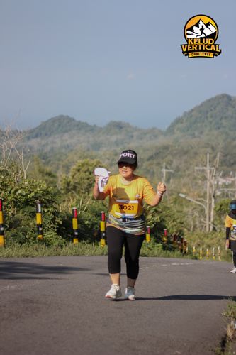 Race photo from Kelud Vertical Challenge 2024