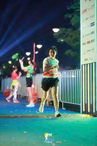 Race photo from PIK NITE RUN 2025