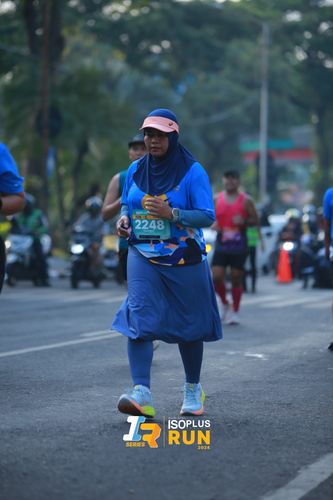 Race photo from Isoplus Run 2024 Surabaya
