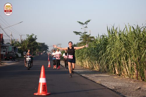 Race photo from Kediri Half Marathon 2024
