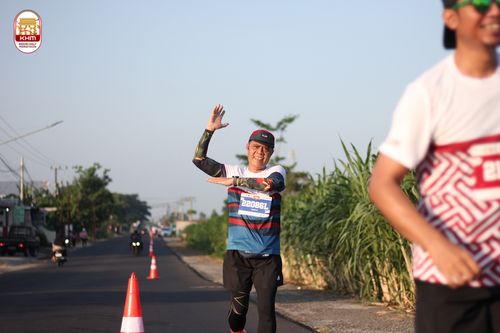 Race photo from Kediri Half Marathon 2024
