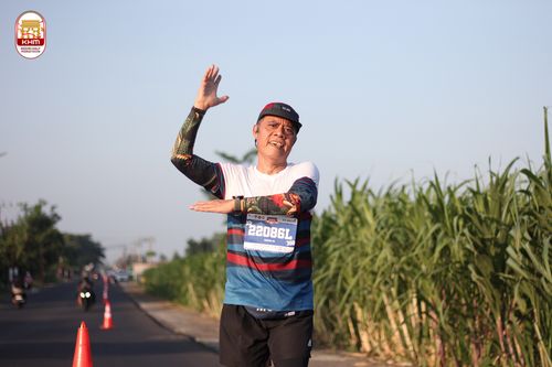 Race photo from Kediri Half Marathon 2024