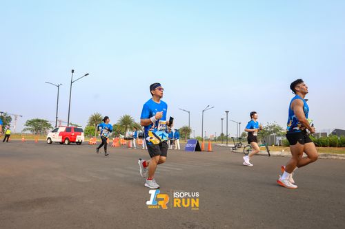 Race photo from ISOPlus Run 2024 Jakarta