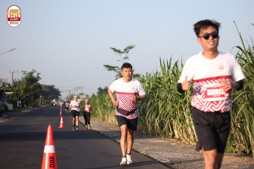 Race photo from Kediri Half Marathon 2024
