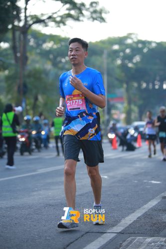 Race photo from Isoplus Run 2024 Surabaya