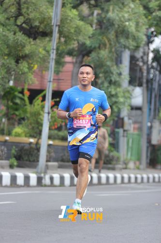 Race photo from Isoplus Run 2024 Surabaya