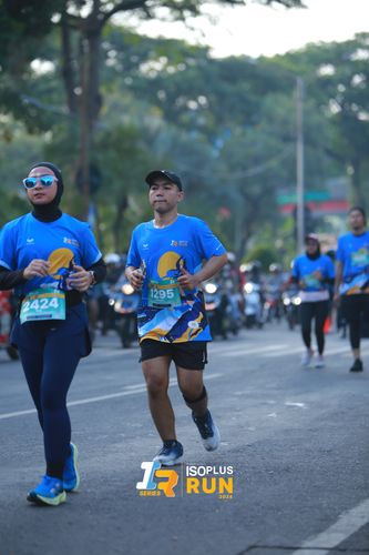 Race photo from Isoplus Run 2024 Surabaya