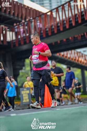 Race photo from Smartfren Run 2025 