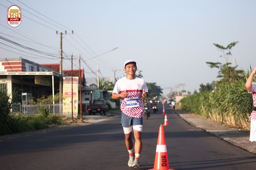 Race photo from Kediri Half Marathon 2024