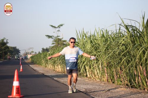 Race photo from Kediri Half Marathon 2024