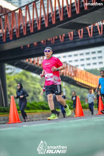 Race photo from Smartfren Run 2025 