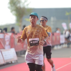 Race photo from KEDIRI HALF MARATHON 2026